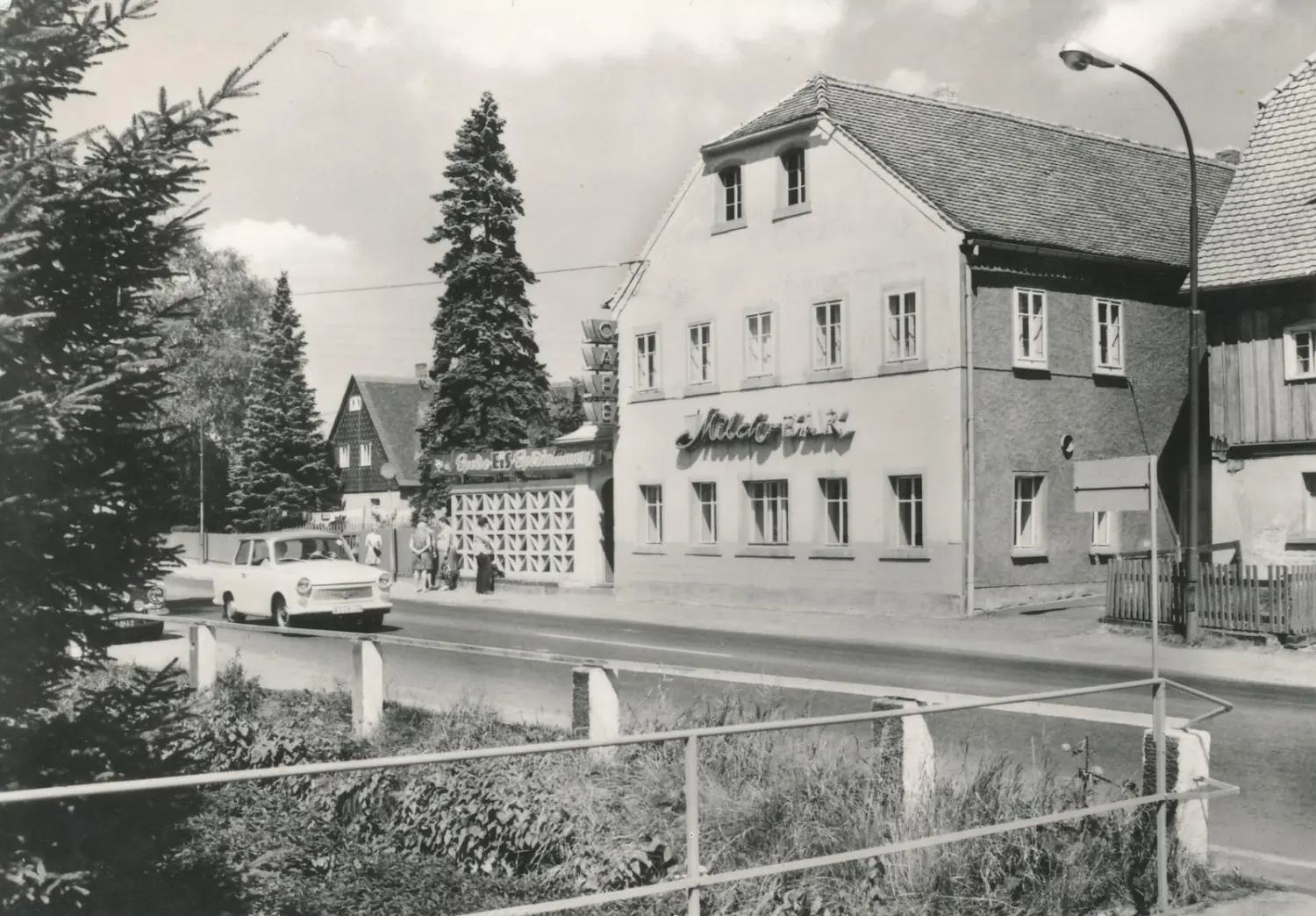 Historisches Foto der Milchbar Eibau in den 1980er Jahren