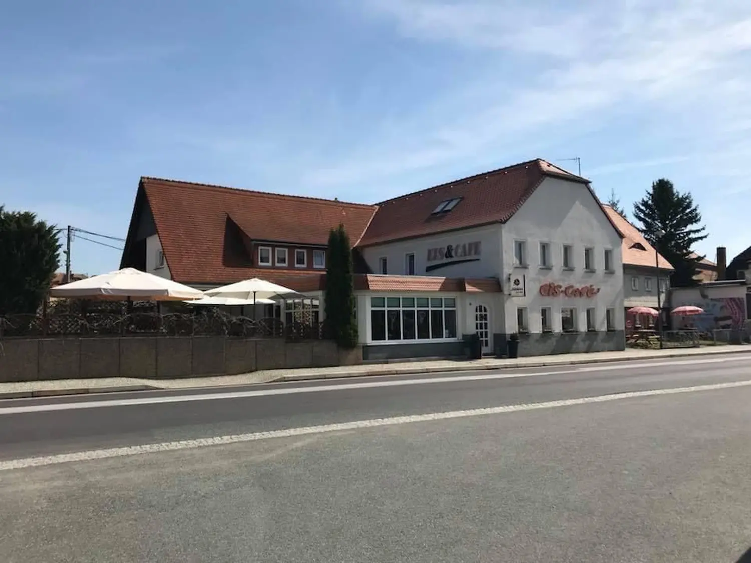 Milchbar Eis & Café - Außenbereich