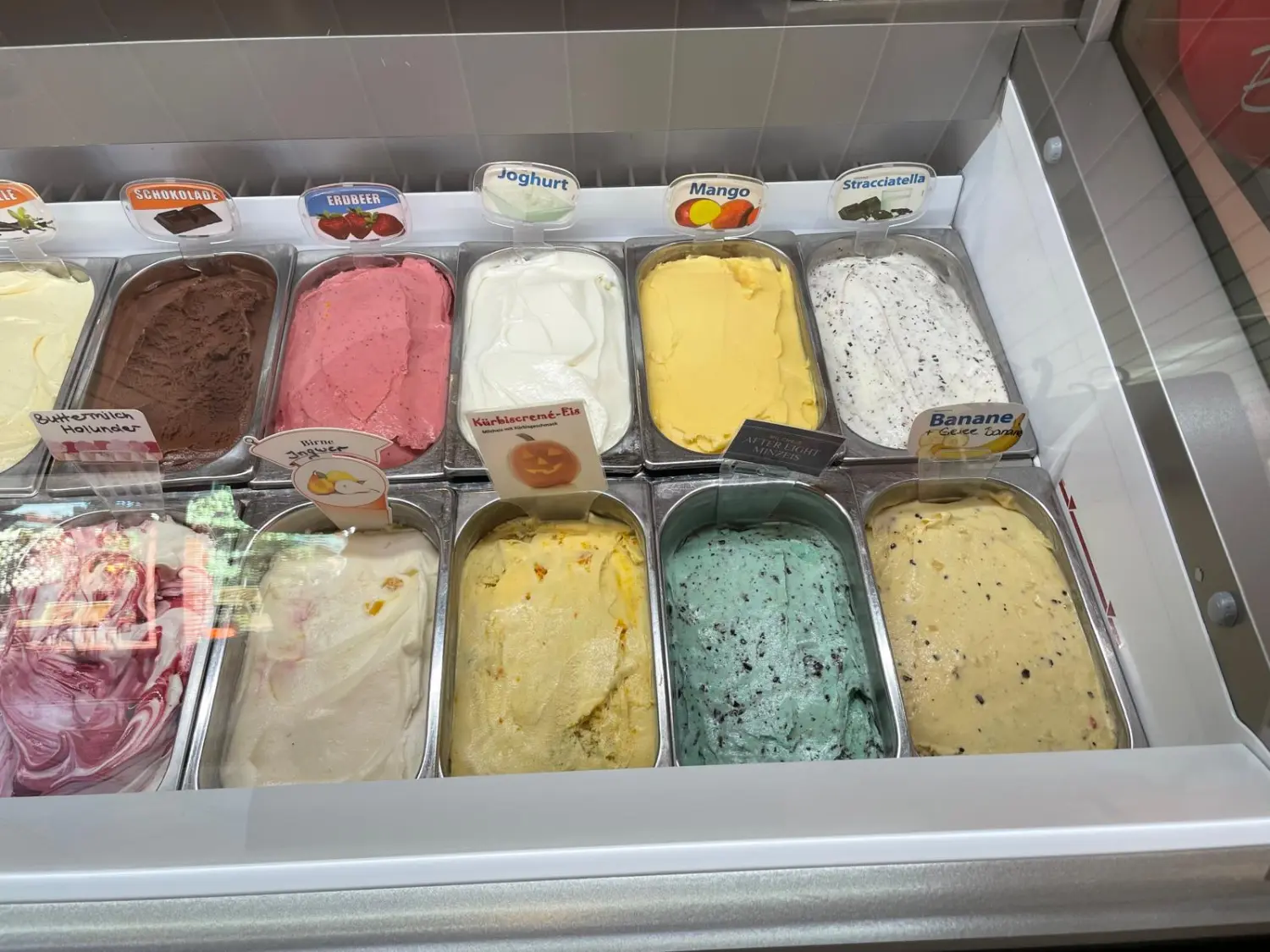 Milchbar Eis & Café - Speiseeis