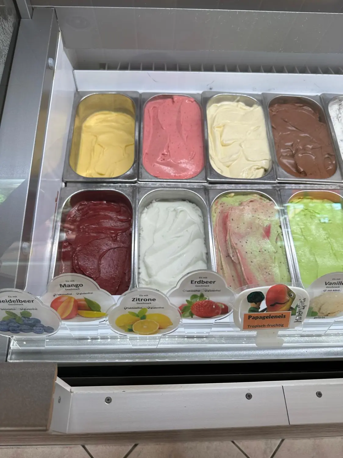 Milchbar Eis & Café - Speiseeis